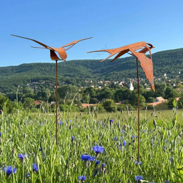 3D Fecske szobor (200cm)