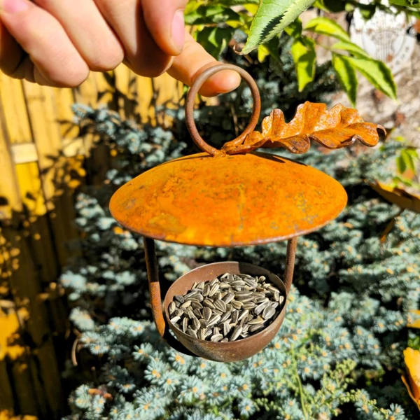 Tölgyfaleveles Madáretető Kehely, akasztós