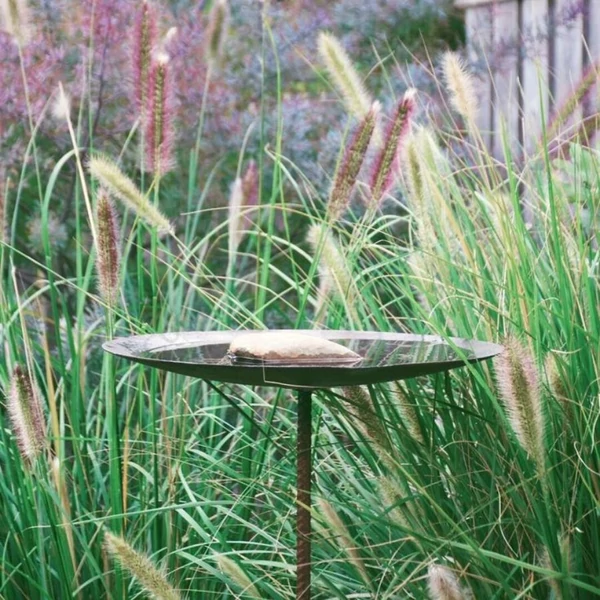 Leszúrható  Énekesmadár -itató és fürdő (46 cm)